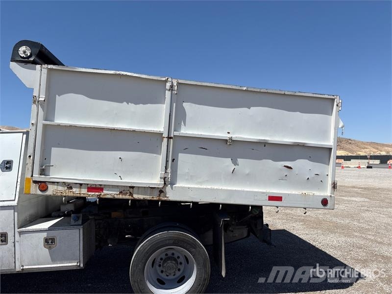 Ford F-450 XL 4x2 Extended Cab Flatbed Dump Truck Самоскиди