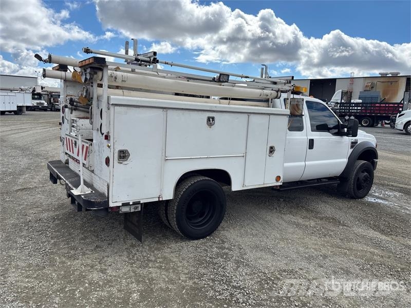 Ford F-450 XL 4x2 Extended Cab Utility Truck Pick-upy / Pojazdy z otwieranymi burtami