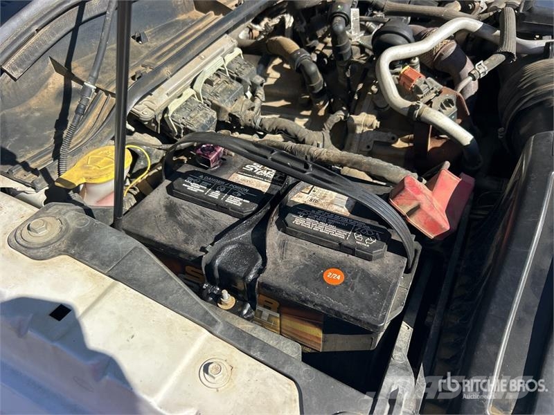 Ford F-450 XL 4x2 Extended Cab Utility Truck Pick-upy / Pojazdy z otwieranymi burtami