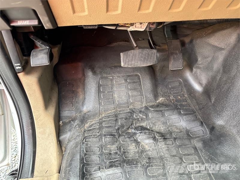Ford F-450 XL 4x2 Extended Cab Utility Truck Pick-upy / Pojazdy z otwieranymi burtami