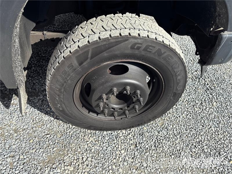 Ford F-450 XL 4x2 Extended Cab Utility Truck Pick-upy / Pojazdy z otwieranymi burtami