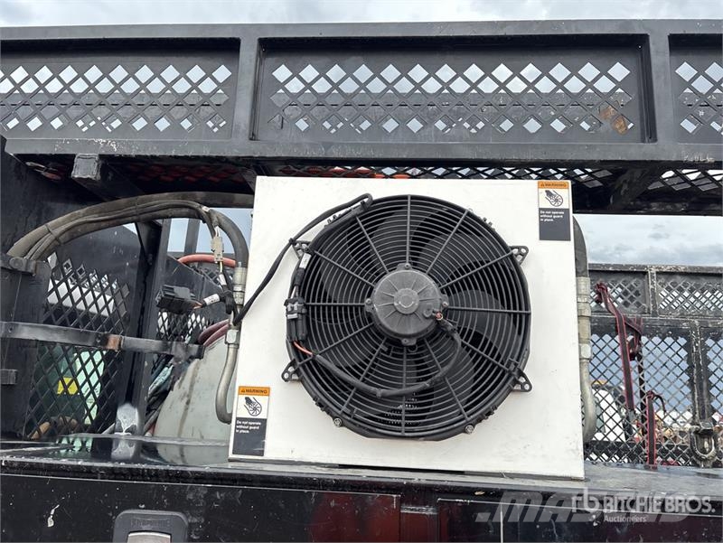 Ford F-450 XL 4x2 Utility Truck (Inoperable) Пикапи