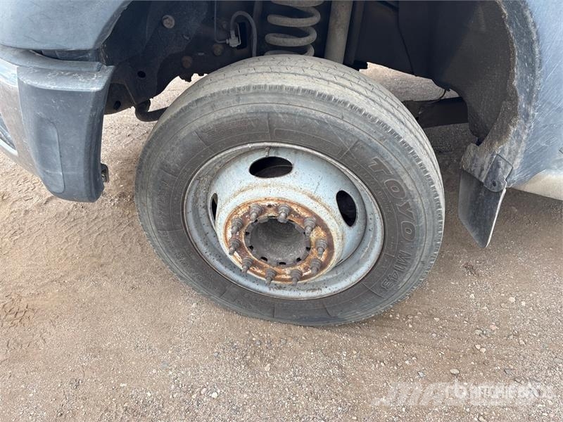 Ford F-450 XL 4x2 Utility Truck Prekucniki