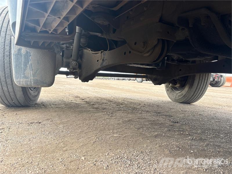 Ford F-450 XL 4x2 Utility Truck Prekucniki