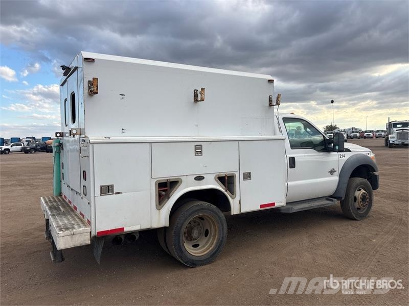 Ford F-450 XL 4x2 Utility Truck Prekucniki