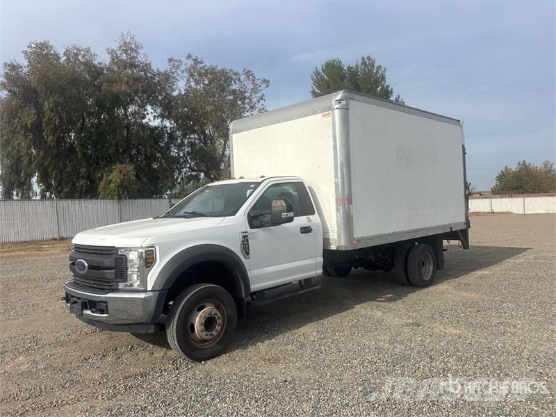 Ford F-450 XL 4x2 Van Truck Camiones con caja de remolque