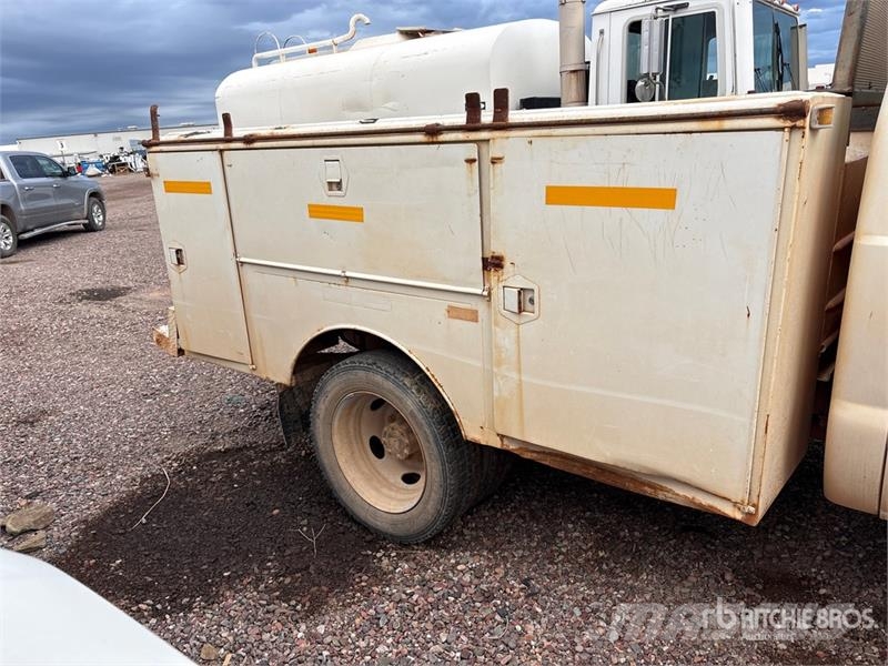 Ford F-450 XL 4x4 Crew Cab Utility Truck Vieglais kravas automobilis/izkraušana no sāniem