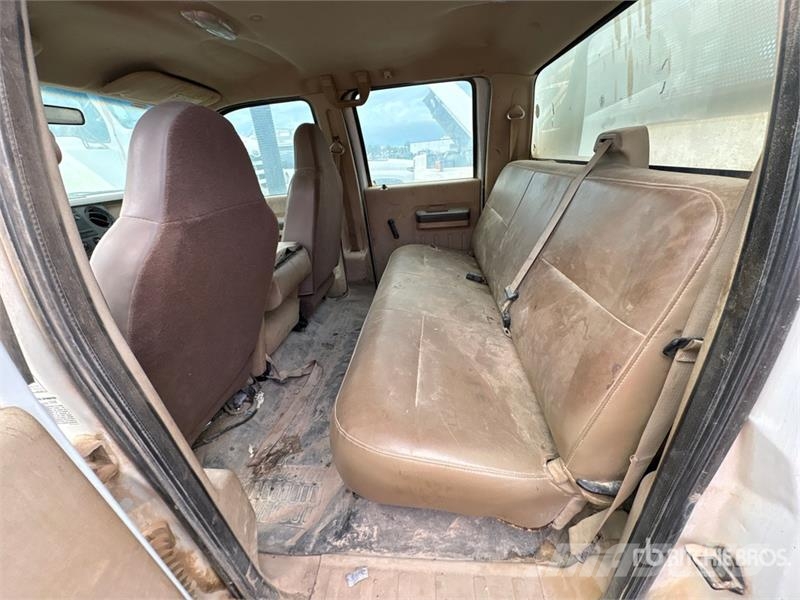 Ford F-450 XL 4x4 Crew Cab Utility Truck Vieglais kravas automobilis/izkraušana no sāniem