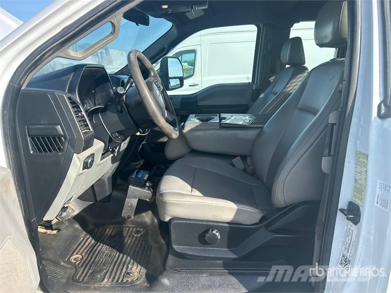 Ford F-450 XL 4x4 Extended Cab Utility Truck Utilitaire benne