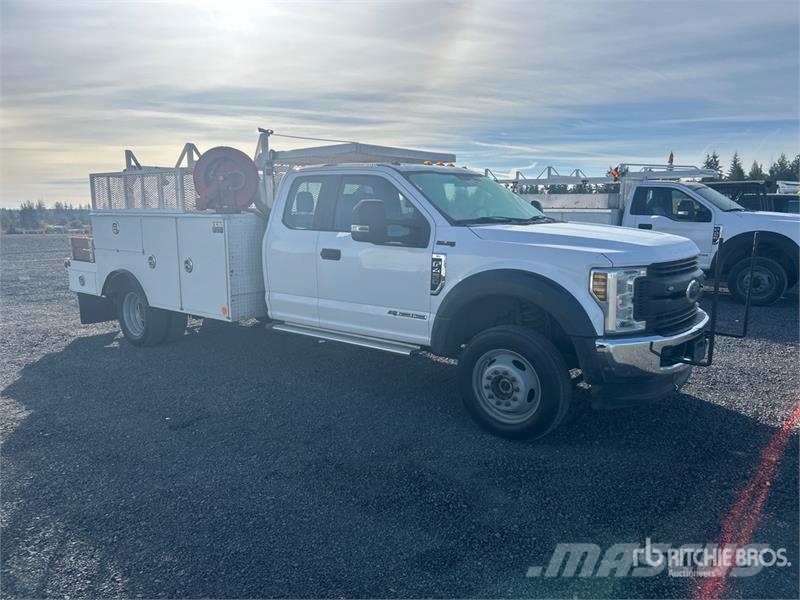 Ford F-450 XL 4x4 Extended Cab Utility Truck Utilitaire benne