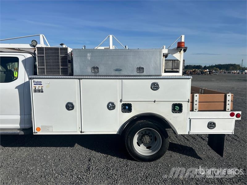 Ford F-450 XL 4x4 Extended Cab Utility Truck Utilitaire benne