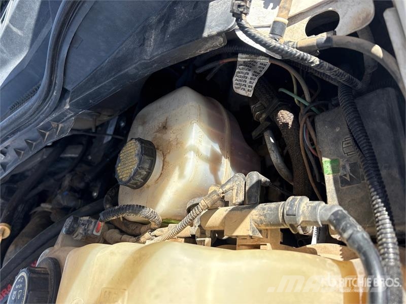 Ford F-450 XL 4x4 Service Truck Pilsētas atkritumvedēji