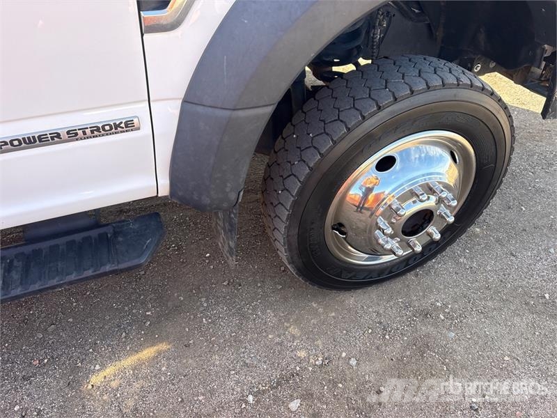 Ford F-450 XL 4x4 Service Truck Pilsētas atkritumvedēji