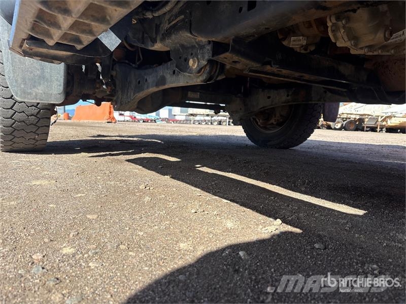 Ford F-450 XL 4x4 Service Truck Pilsētas atkritumvedēji