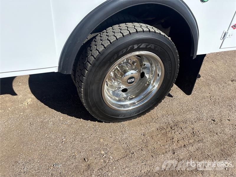 Ford F-450 XL 4x4 Service Truck Pilsētas atkritumvedēji