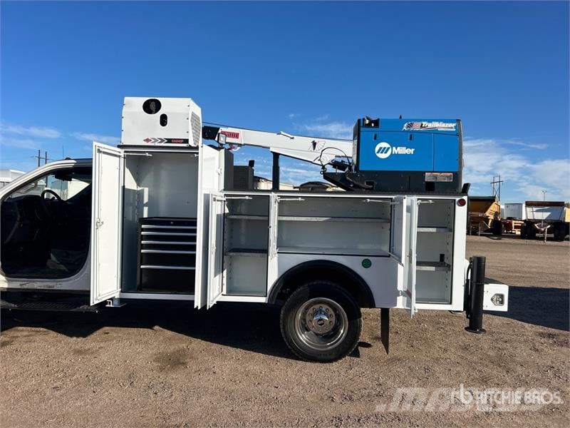 Ford F-450 XL 4x4 Service Truck Pilsētas atkritumvedēji