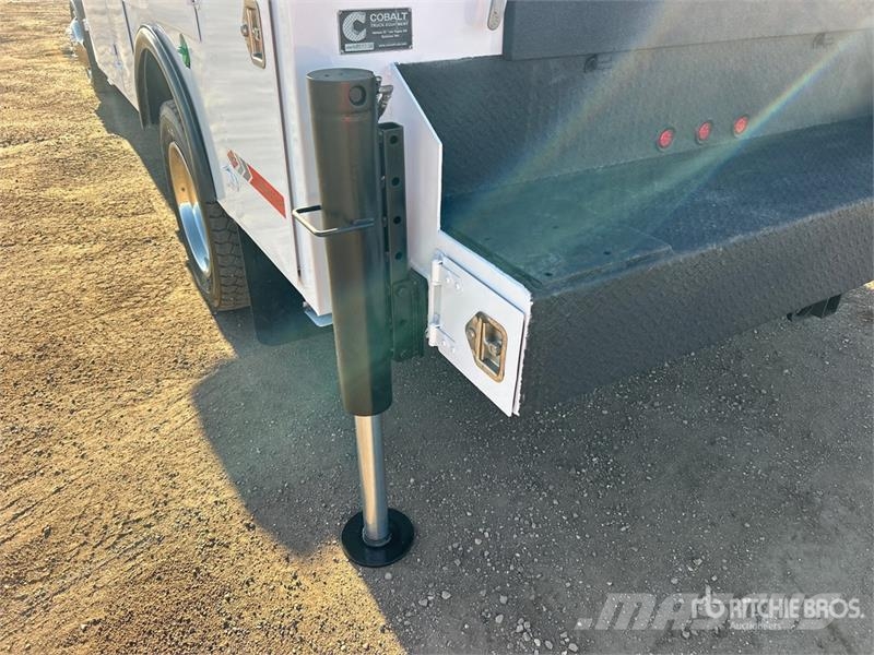 Ford F-450 XL 4x4 Service Truck Pilsētas atkritumvedēji
