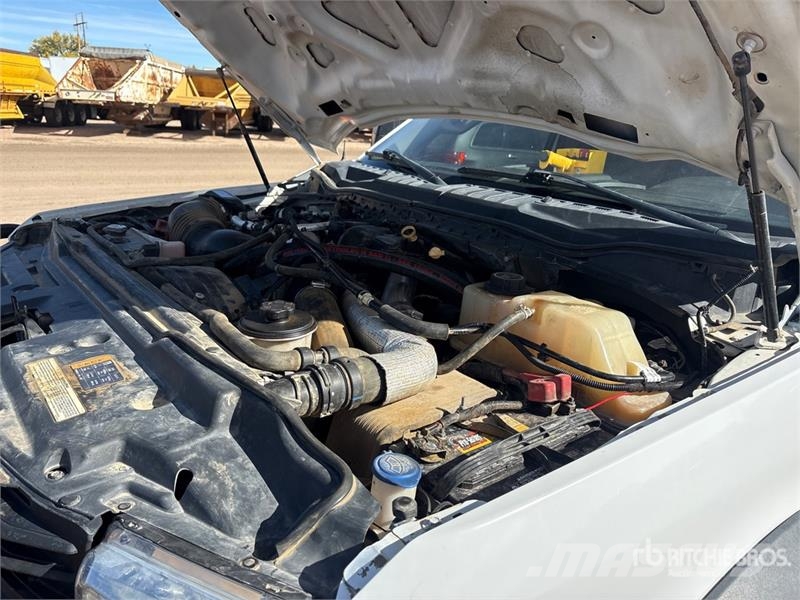 Ford F-450 XL 4x4 Service Truck Pilsētas atkritumvedēji