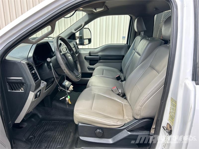 Ford F-450 XL 4x4 Utility Truck Bestelwagens met open laadbak
