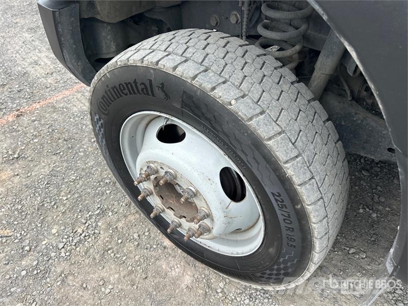 Ford F-450 XL 4x4 Utility Truck Prekucniki