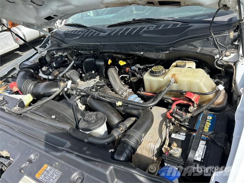 Ford F-450 XL 4x4 Utility Truck ピックアップ／ドロップサイド