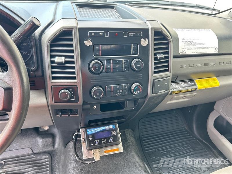 Ford F-450 XL 4x4 Utility Truck Bestelwagens met open laadbak