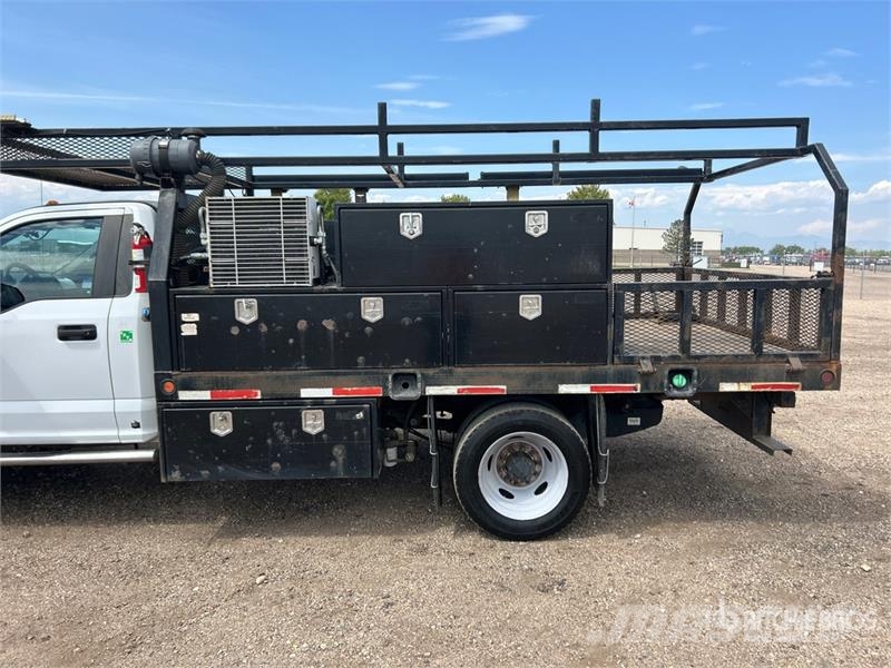 Ford F-450 XL 4x4 Utility Truck Bestelwagens met open laadbak