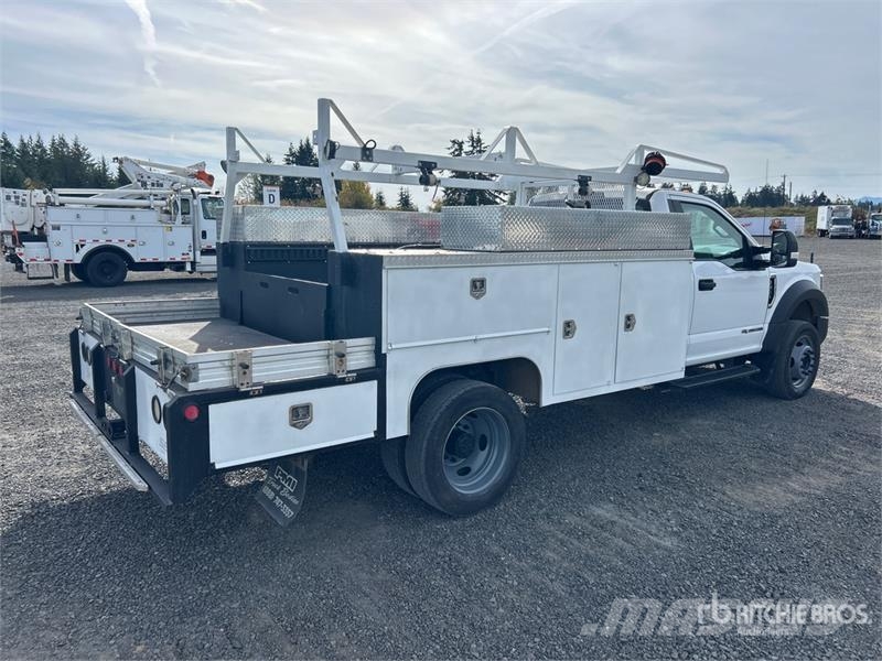 Ford F-450 XL 4x4 Utility Truck ピックアップ／ドロップサイド