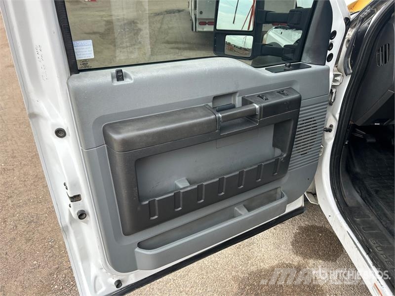 Ford F-450 XL 4x4 Utility Truck Bestelwagens met open laadbak