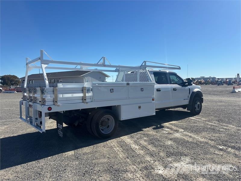 Ford F-550 Flatbed / Dropside trucks