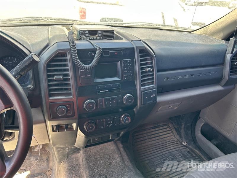 Ford F-550 Pilsētas atkritumvedēji