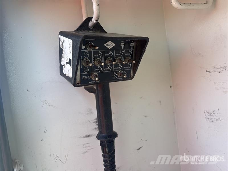 Ford F-550 Моторизирани платформи с талига