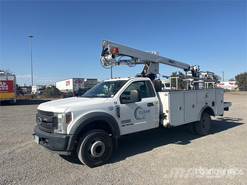 Ford F-550 Моторизирани платформи с талига