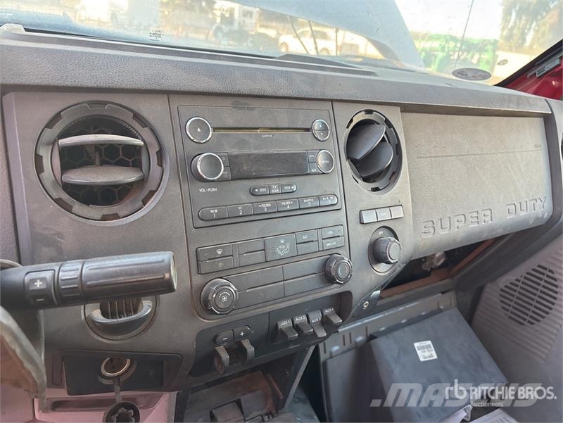 Ford F-550 Kiper tovornjaki