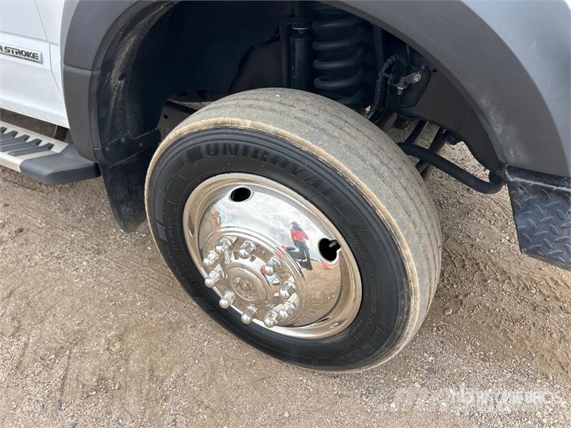 Ford F-550 ピックアップ/ドロップサイド