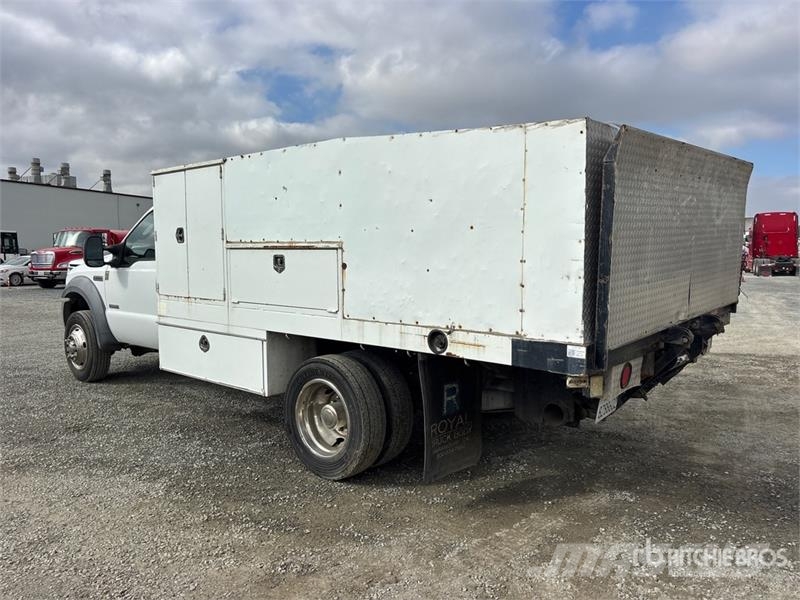 Ford F-550 Flakbilar