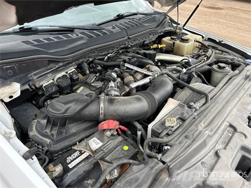 Ford F-550 ピックアップ/ドロップサイド