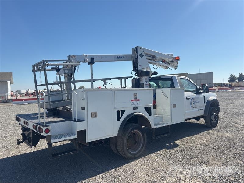 Ford F-550 Моторизирани платформи с талига