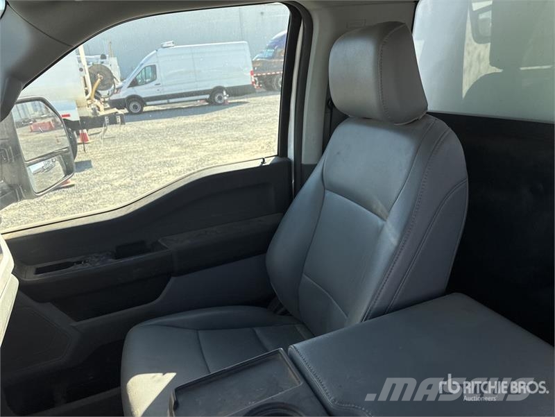 Ford F-550 Tippbilar