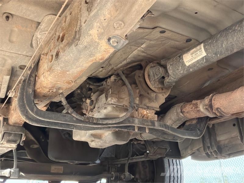 Ford F-550 Platformas/izkraušana no sāniem