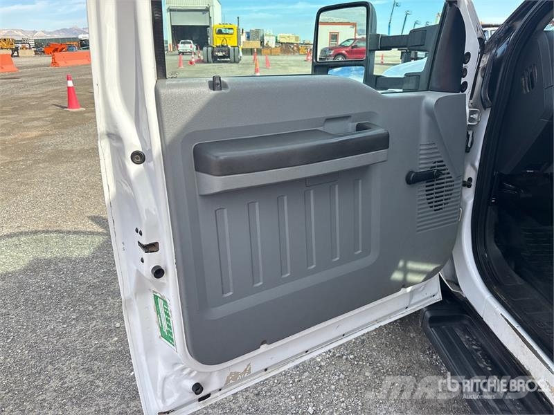 Ford F-550 Tipper trucks