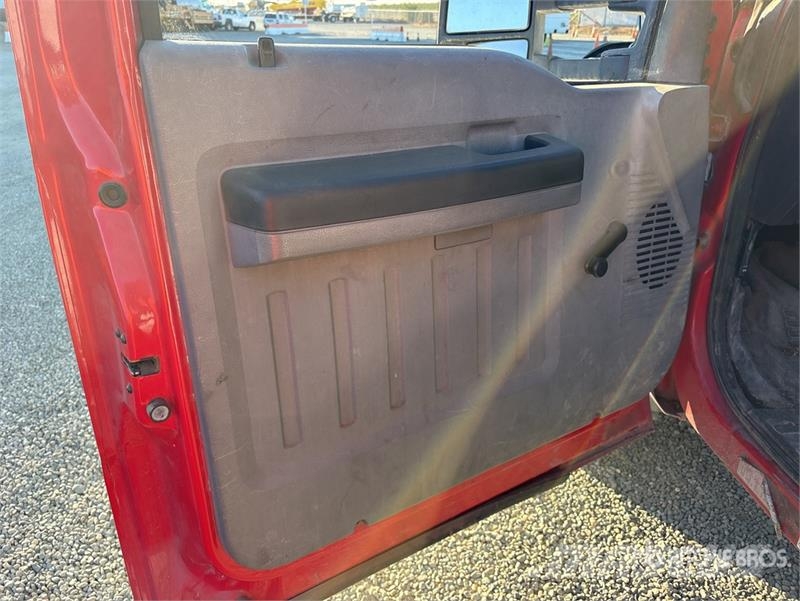 Ford F-550 Kiper tovornjaki