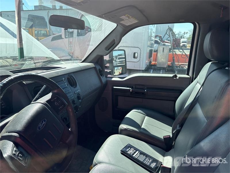 Ford F-550 自卸式货车