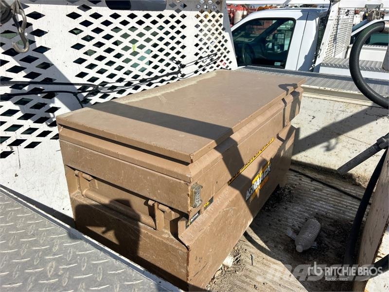 Ford F-550 Flatbed / Dropside trucks