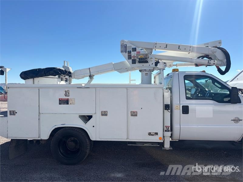 Ford F-550 Pacēlāji uz automašīnas bāzes