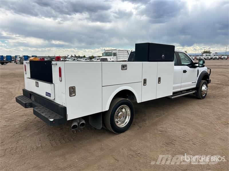Ford F-550 ピックアップ/ドロップサイド