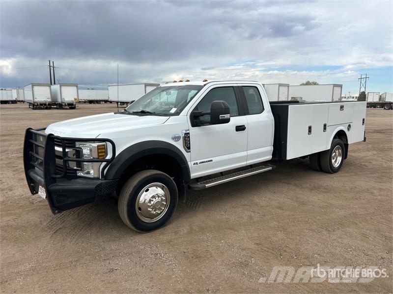 Ford F-550 ピックアップ/ドロップサイド