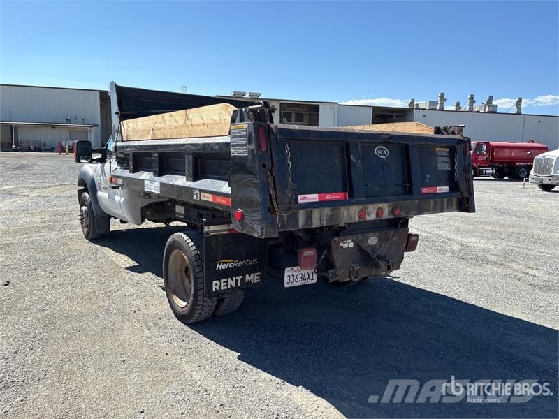 Ford F-550 自卸式货车