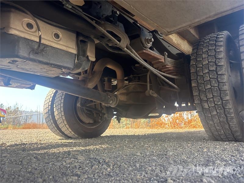 Ford F-550 Моторизирани платформи с талига