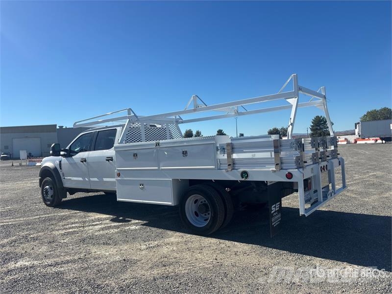 Ford F-550 Flatbed / Dropside trucks